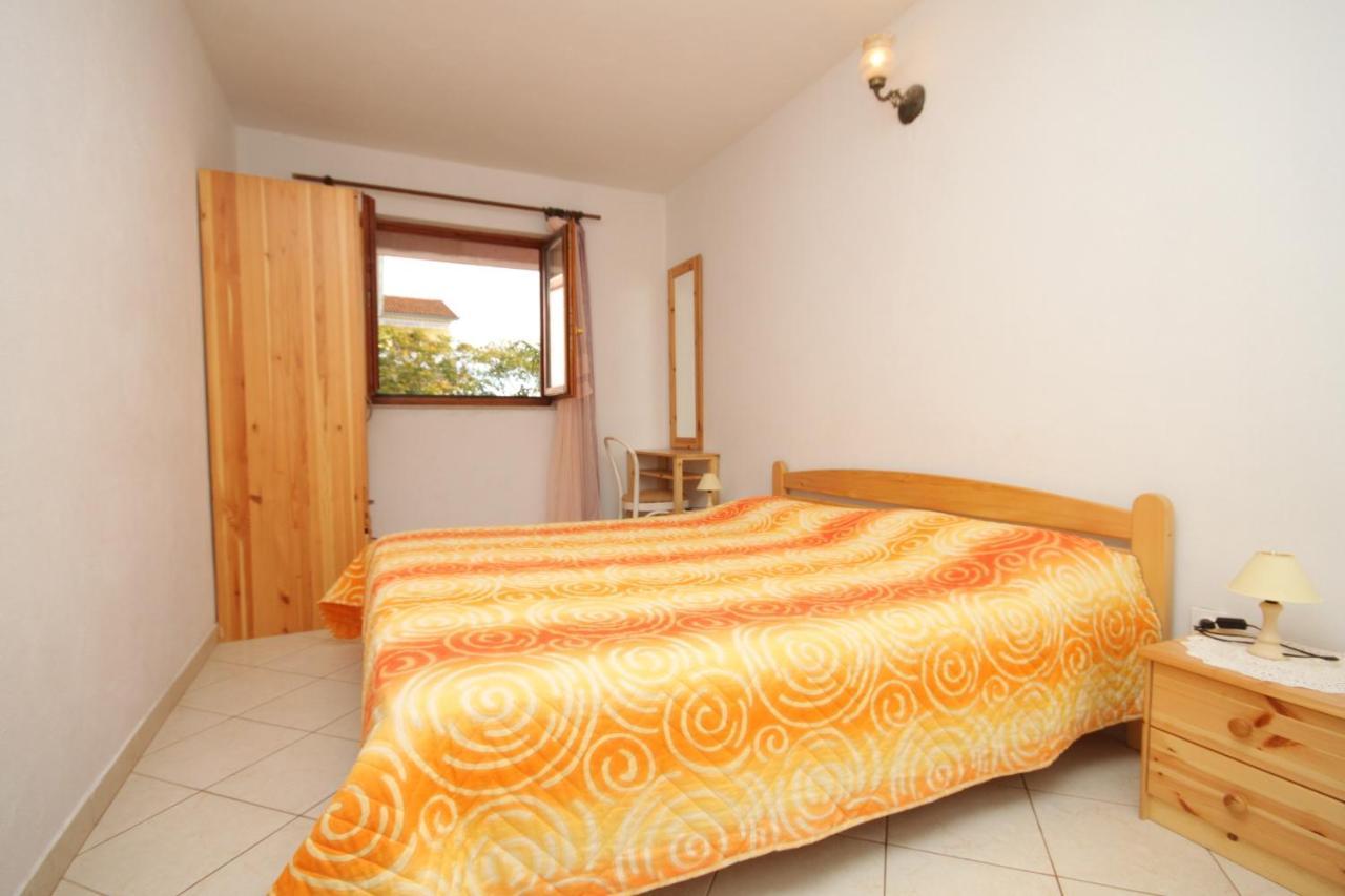 Family Friendly Apartments With A Swimming Pool Rovinj - 3394 Eksteriør billede